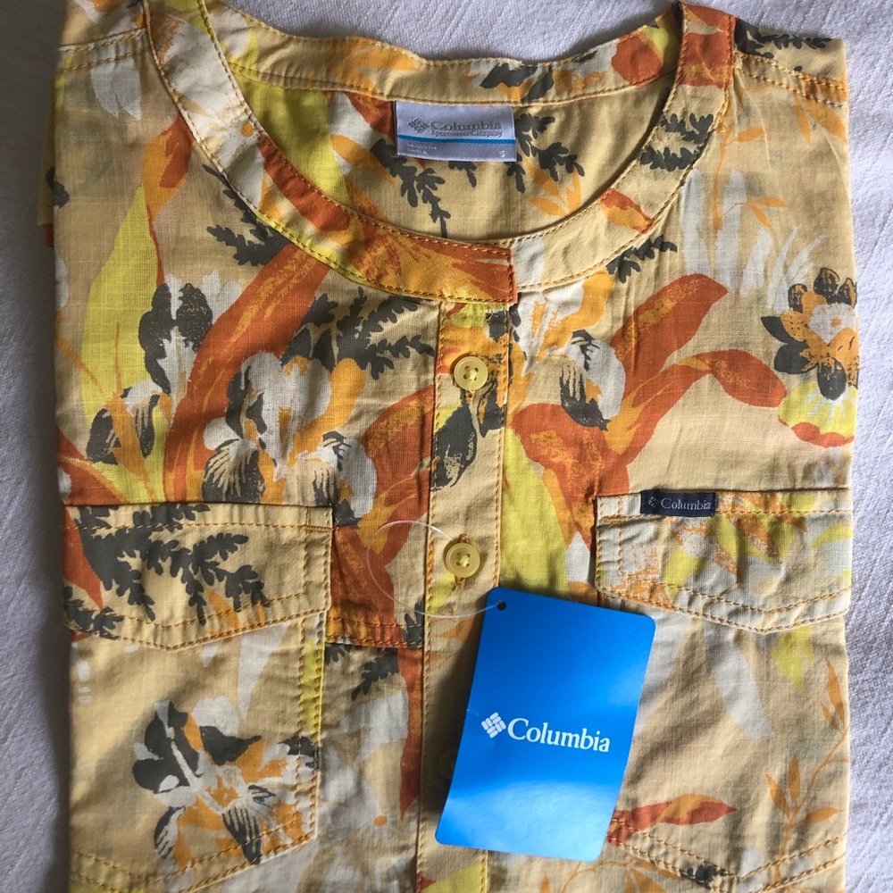 Columbia short sleeve outdoor shirt